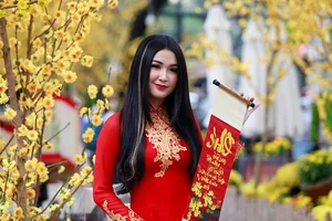 Beautiful Lunar New Year Photoshoots: Festive Fashion and Joyful Spring Vibes - image 0