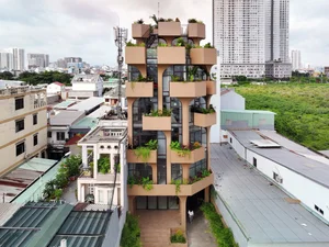 The 'Tropical Forest' Building: A Green Architectural Marvel in Saigon - image 4