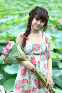 Beautiful Vietnamese Girls Gallery - Nostalgic and Elegant Portrait Collection - image 3