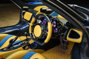 The One-of-a-Kind Pagani Huayra in Breathtaking Pacific Blue: A Masterpiece of Automotive Engineering - image 8