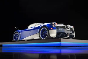 The One-of-a-Kind Pagani Huayra in Breathtaking Pacific Blue: A Masterpiece of Automotive Engineering - image 3