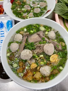 Ultimate Culinary Guide to the Best Hu Tieu Stalls in Saigon - image 1