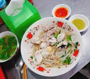 Ultimate Culinary Guide to the Best Hu Tieu Stalls in Saigon - image 9