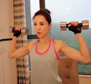 Five Legendary Hong Kong Actresses Embracing Single Life - image 4