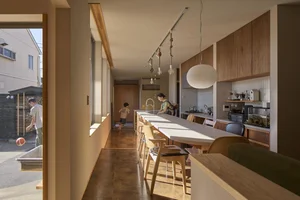 Modern 103m2 L-Shaped Japanese Home: Innovative Architecture for a Large Family - image 2