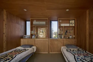 Modern 103m2 L-Shaped Japanese Home: Innovative Architecture for a Large Family - image 1