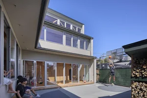 Modern 103m2 L-Shaped Japanese Home: Innovative Architecture for a Large Family - image 18