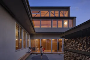 Modern 103m2 L-Shaped Japanese Home: Innovative Architecture for a Large Family - image 21