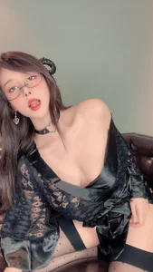 Naixiangnice Reveals Atmospheric 'Night' Theme Cosplay Gallery - image 3