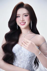 Top 10 Crown Contenders for Miss World Vietnam 2025 Revealed - image 12