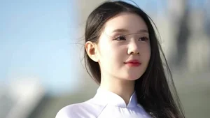 Top 10 Crown Contenders for Miss World Vietnam 2025 Revealed - image 14