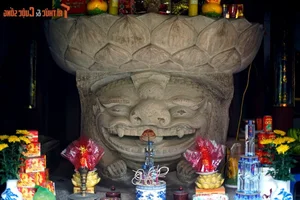 Exploring the Top 10 Ancient Stone Treasures of Vietnam's Famous Temples - image 5