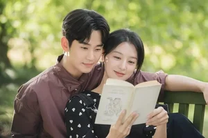 Kim Ji-won: The Queen of Tears Star’s $5 Million Fortune and Relatable Lifestyle - image 3