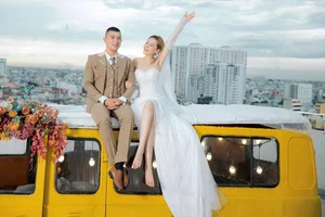 Celebrity Couple Lương Bằng Quang and Ngân 98 Officially Register Their Marriage - image 3