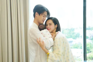 Newborn Joy: Quynh Luong Shares Intimate Moments with Her Growing Family - image 8