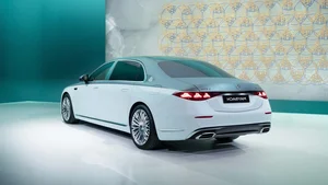 The 2027 Mercedes-Maybach S-Class Redefines Luxury and the V12 Engine Legacy - image 4