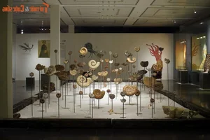 Explore Earth's Ancient History: World-Class Fossil Exhibition at Hanoi Museum - image 7