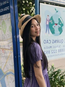 Vietnamese Singer Hien Thuc Amazes Fans with Ageless Beauty - image 5