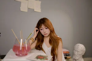 YiTuYu Art Language Vol.9815: Capturing Elegance with Huan Huan (36P) - image 25