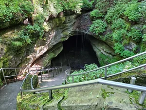 Exploring Mammoth Cave: A Deep Dive into the World's Longest Cave System - image 8
