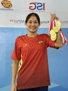Vietnam's 'Little Mermaid' Qualifies for Paris 2024 Olympics: A New Swimming Star - image 3