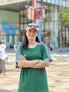 Vietnam's 'Little Mermaid' Qualifies for Paris 2024 Olympics: A New Swimming Star - image 2