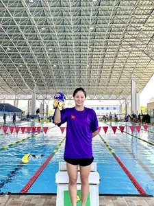 Vietnam's 'Little Mermaid' Qualifies for Paris 2024 Olympics: A New Swimming Star - image 5