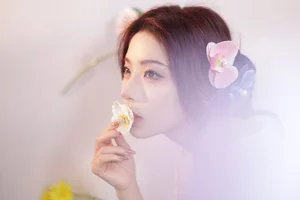 YiTuYu Art Language Vol.7324 Featuring the Elegant Rong Rong Photography Collection - image 8