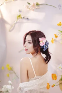 YiTuYu Art Language Vol.7324 Featuring the Elegant Rong Rong Photography Collection - image 22