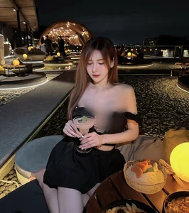 Bold Street Style: How Thai Models Are Redefining Casual Fashion - image 2