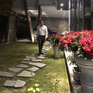 Inside the Happy Family Life of Renowned Actor Hoang Hai - image 5