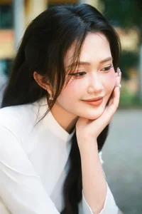 The Viral 'Twin' of Doan Hai My Stirring Social Media and Van Hau's Surprising Reaction - image 4