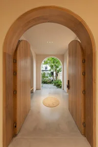 Fostering Family Connections: The 200m2 Open-Concept Home Design - image 7