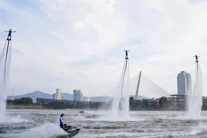 Thrilling Flyboard Training Sessions for the International Fireworks Festival Spectacle - image 5