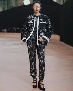 Jennie Absent, Wang Yibo Stuns as 'Male God' at Chanel Fashion Show - image 5