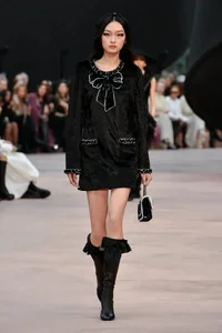 Jennie Absent, Wang Yibo Stuns as 'Male God' at Chanel Fashion Show - image 16
