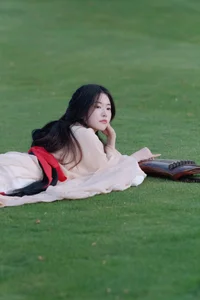 YiTuYu Art Language Vol.4979 Anya_z: A Contemporary Exploration of Style and Grace - image 18