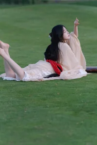 YiTuYu Art Language Vol.4979 Anya_z: A Contemporary Exploration of Style and Grace - image 14