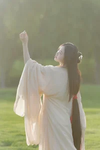 YiTuYu Art Language Vol.4979 Anya_z: A Contemporary Exploration of Style and Grace - image 8