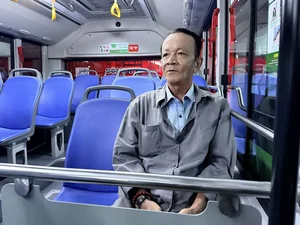Citizens Enjoy Free Bus Rides: A Step Toward Sustainable Urban Transport - image 0