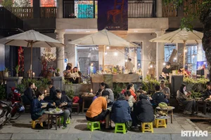 Discover a Unique Vegetarian Restaurant Blending Artistic Exhibition Spaces with a Modern Self-Service Dining Experience - image 7