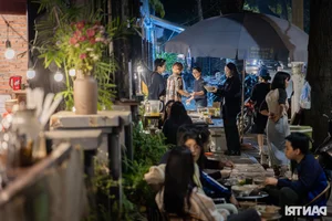 Discover a Unique Vegetarian Restaurant Blending Artistic Exhibition Spaces with a Modern Self-Service Dining Experience - image 1