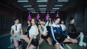 K-Pop Battle: Rosé, Jisoo, and Twice Return as NewJeans Drops Shocking News - image 1