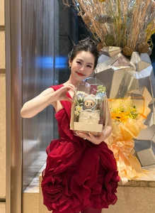 Singer Thu Thuy and Husband Kin Nguyen Celebrate 7 Years of Love - image 2