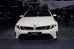 2026 BMW i3 Electric Reveal: Breakthrough 900km Range - image 3