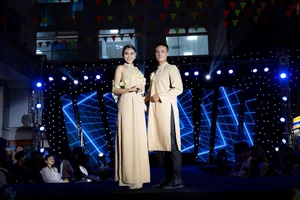 HUTECH Students Impress with Debut Fashion Show Honoring Vietnamese Costumes - image 1