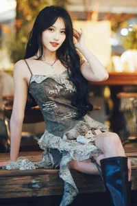 YiTuYu Art Language Vol.10494: Exploring the Graceful Portraits of Yi Ming - image 4