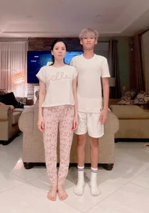 Singer Le Quyen’s Son Captivates Fans with Impressive Height and Looks - image 5