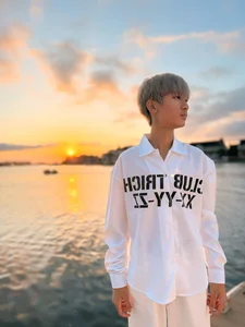 Singer Le Quyen’s Son Captivates Fans with Impressive Height and Looks - image 1