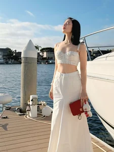 Singer Le Quyen’s Son Captivates Fans with Impressive Height and Looks - image 9
